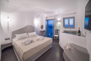 Unique Suites Santorini Caldera View